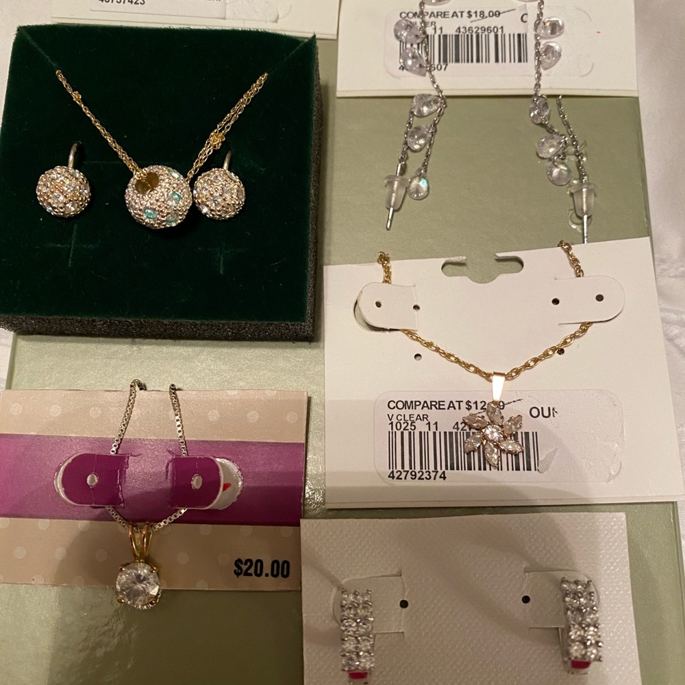 Beautiful Earrings and Pendants w/ Rhinestones & M